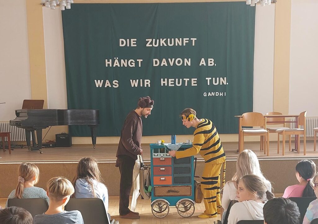 Illustration – „Oh, wie schön ist Panama!“ – Theater in der Weinaugrundschule Zittau &#8211; Grundschule an der Weinau
